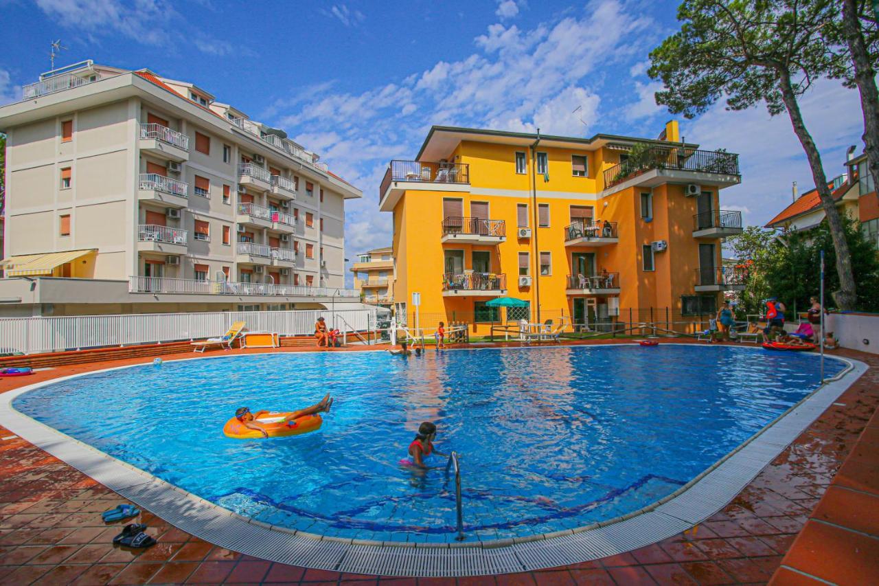 Residences La Rustica & Elite Eraclea Mare Exteriér fotografie
