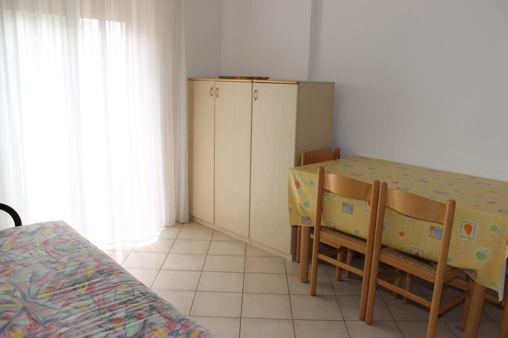Residences La Rustica & Elite Eraclea Mare Pokoj fotografie